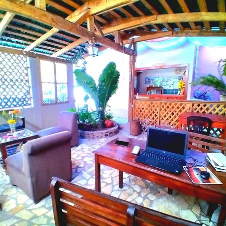 Hotel Rosalila Copán Екстериор снимка