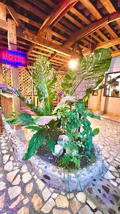 Hotel Rosalila Copán Екстериор снимка